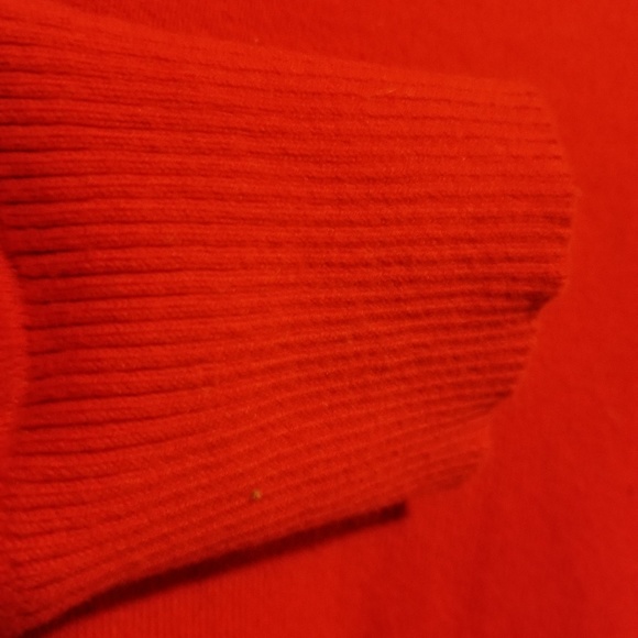 Sweater - Picture 4 of 5